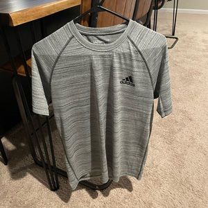 Adidas dry fit t. Excellent condition